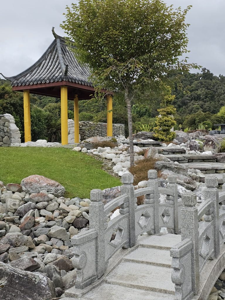 ross-chinese-miner-memorial-garden