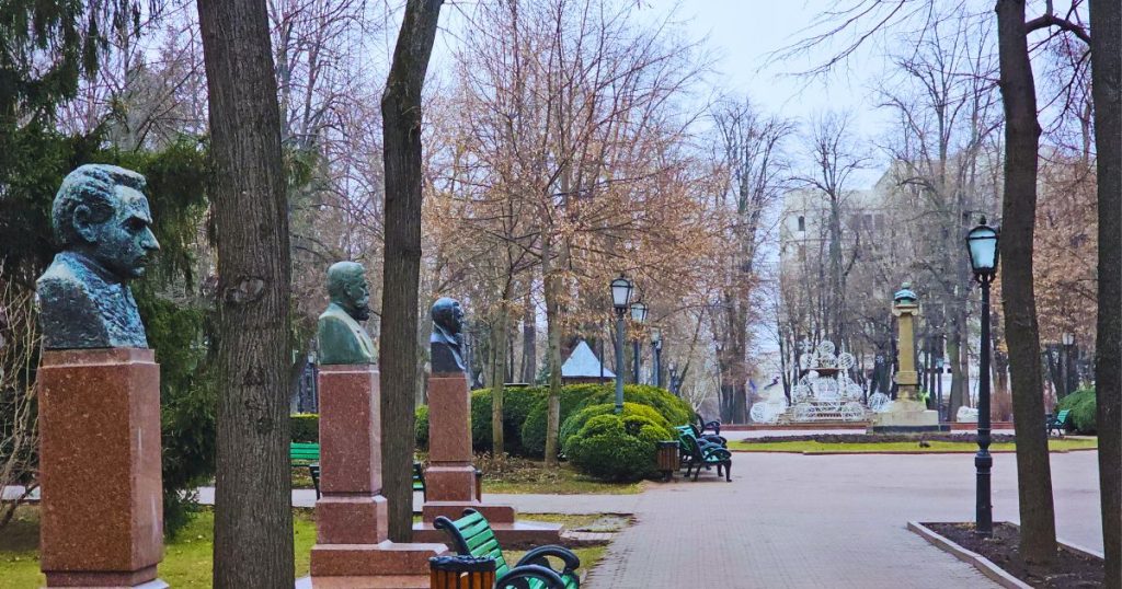 see-the-famous-in-stephen-the-great-park-in-chisinau