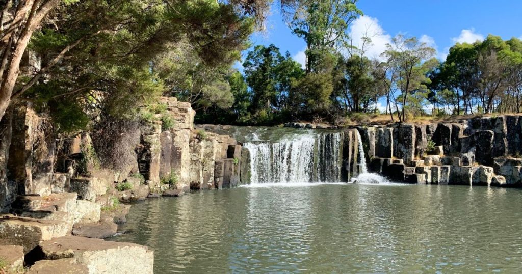 Charlies-Rock-waterfall-and-swimming-hole-in-Kerikeri-Bay-of-Islands-New-Zealand