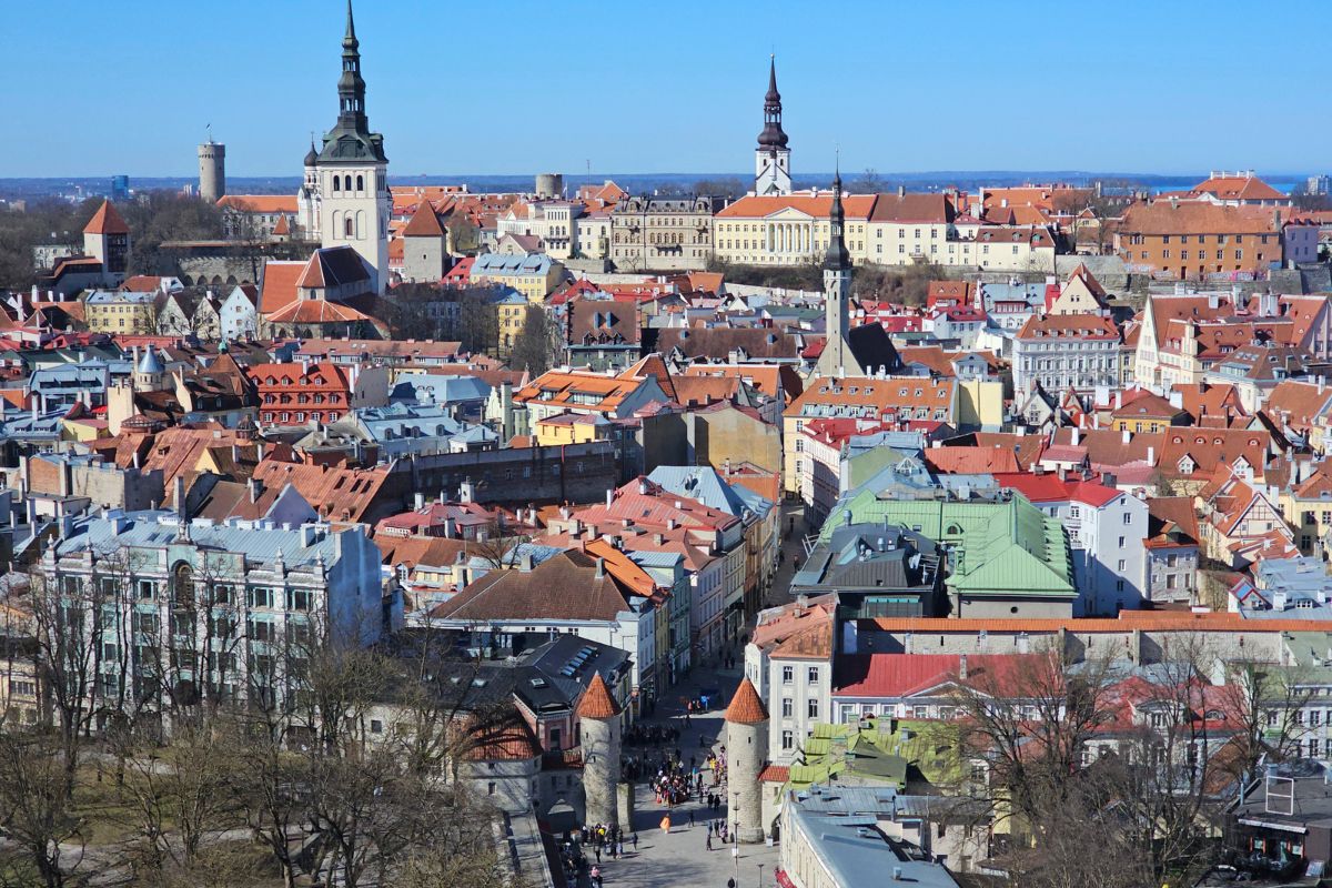 Tallinn-Old-town-Estonia-Best-things-to-do-in-Tallinn-Feature